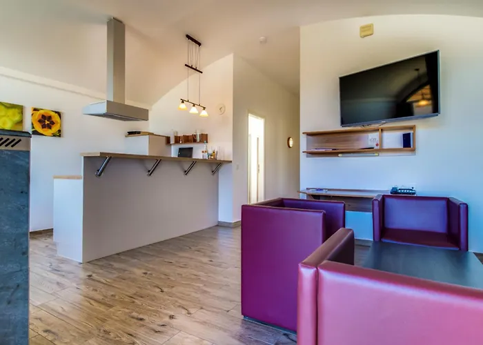 Lagovida Duenenhaus Comfort I Am Stoermthaler غروسبونسنا