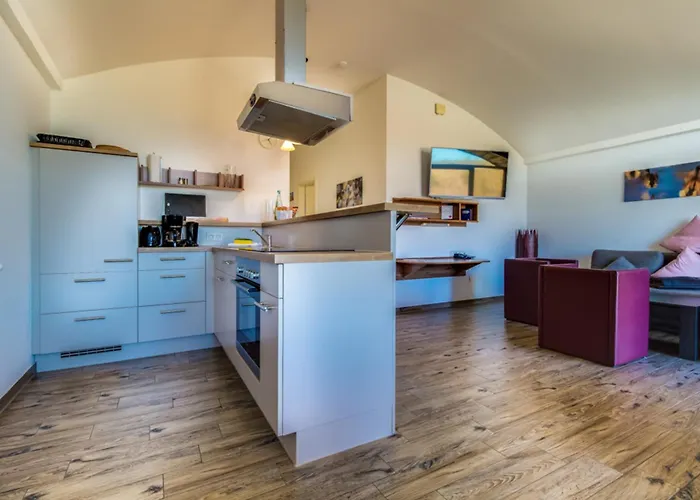 Lagovida Duenenhaus Comfort I Am Stoermthaler * غروسبونسنا